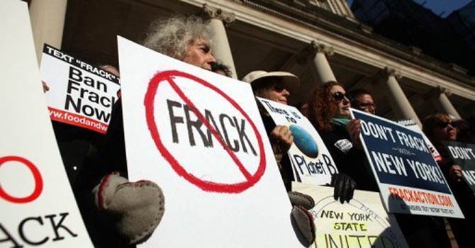 Frack-rally-670
