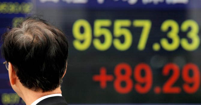 tokyo-nikkei-screen-AP-msl2.670