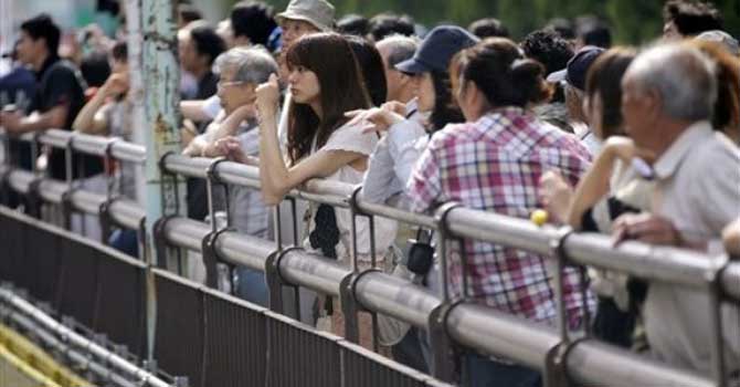 tokyo-people-AP-670