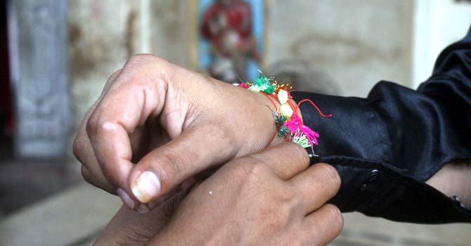 Religious festival &lsquo;Rakhi&rsquo; celebrated across Pakistan