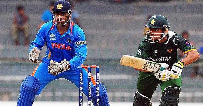 kamran-akmal-pakind-afp-670