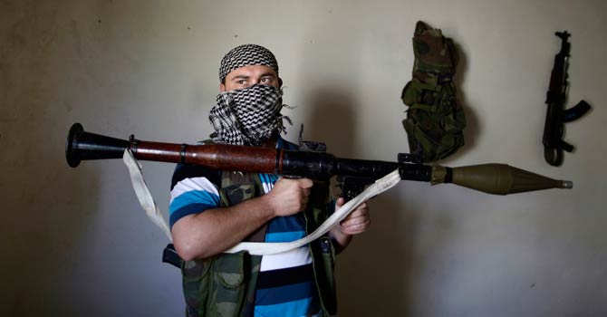 syrian-fighter-ap-670 syrian-fighter-ap-670