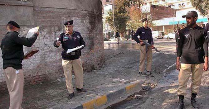 police-peshawar-670