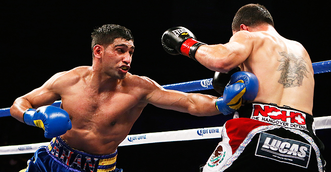 amir khan, amir khan boxing, molina