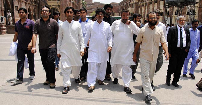 yda-lhc-online-670