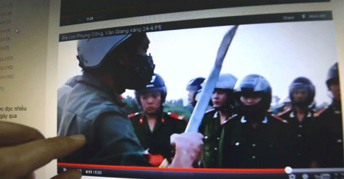 Vietnam bloggers battle tightening censorship-Photo by AFP