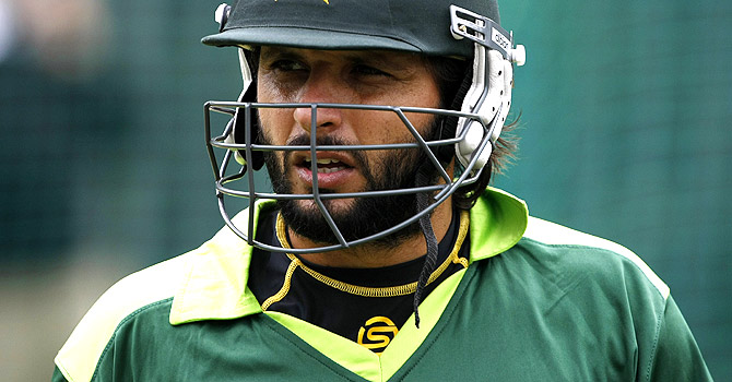 vernon philander, philander, graeme smith philander, philander, robin peterson, ab de villiers, pakistan south africa test series, pakistan's tour of south africa, pakistan south africa tests, pakistan south africa, ehsan adil, sarfaraz ahmed, haris sohail, ohammad irfan, pakistan india t20 series, pakistan's tour of india, irfan, pakistan india odi series, umar gul, junaid khan, mohammad irfan, pakistan south africa test series, mohammad zahid, pakistan's tour of south africa, pakistan south africa coverage, pakistan south african invitation XI, mohammad hafeez, nasir jamshed, misbah-ul-haq, graeme smith, gary kirsten, dav whatmore, saeed ajmal, pakistan south africa cape town, pakistan south africa 2nd test, pakistan south africa newlands, jacques kallis, kallis pakistan, kallis pakistan review, pakistan south africa centurion, hashim amla, ehsan adil, rahat ali, umar gul, pakistan south africa 3rd test, pakistan south africa centurion, shahid afridi, afridi south africa, afridi south africa odis, iqbal qasim