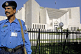 Karachi law and order case: SC 'dissatisfied' with provincial govt