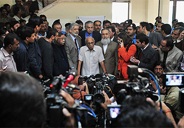 ECP holds meeting to review election security