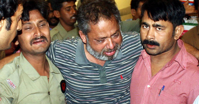 Karachi-violence-670
