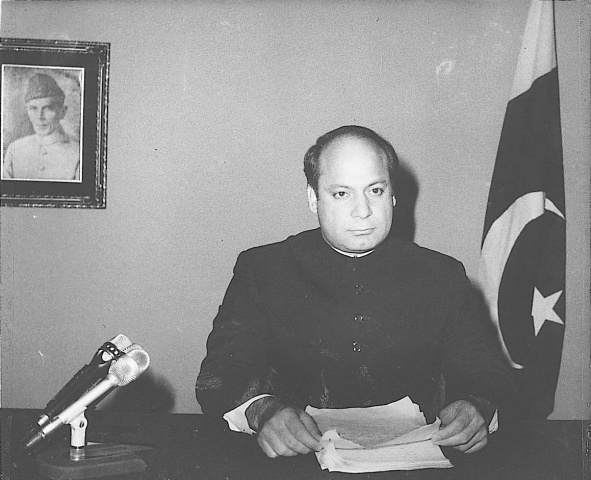 In pictures: Nawaz Sharif through the years - DAWN.COM
