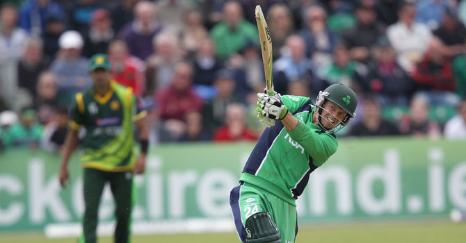 Akmal, Riaz heroics give Pakistan series victory - Sport - DAWN.COM