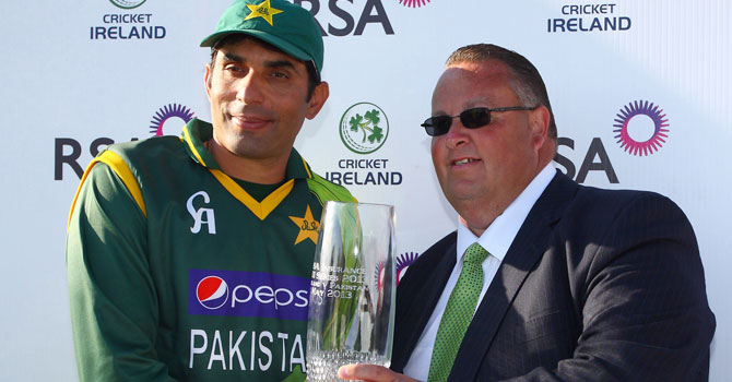 Akmal, Riaz heroics give Pakistan series victory - Sport - DAWN.COM