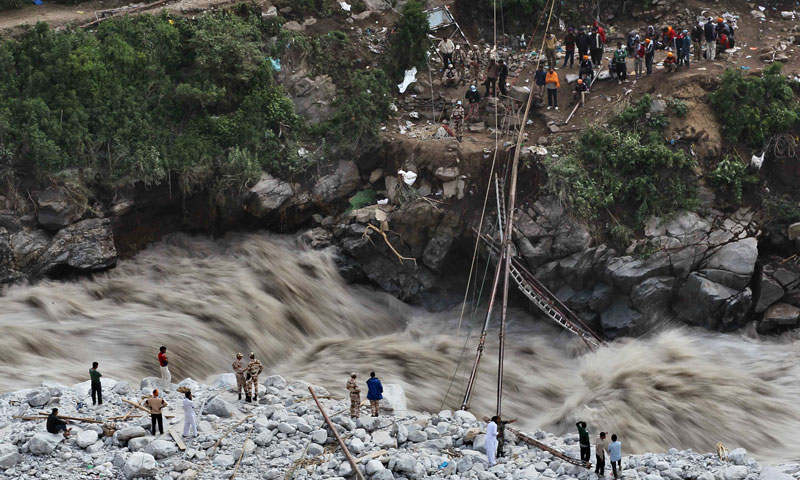 India monsoon floods kill at least 560; thousands missing - DAWN.COM