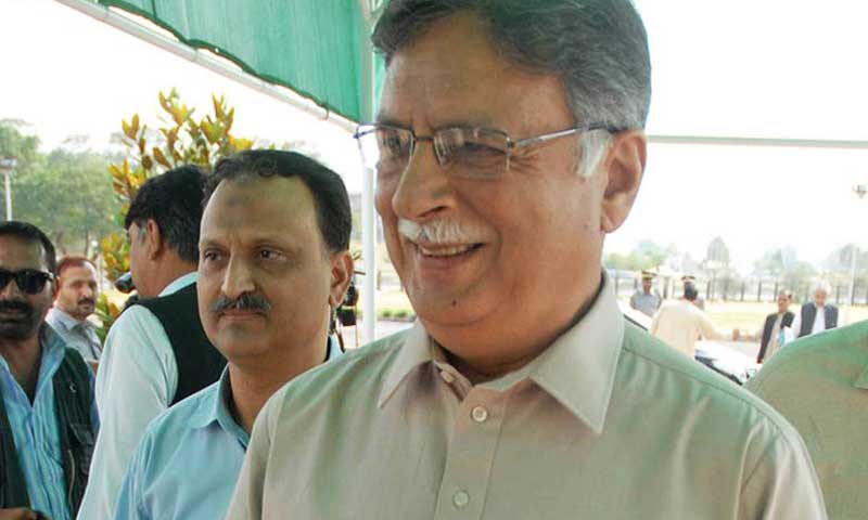 Rashid urges Imran to shun politicking on drone strikes - Pakistan ...