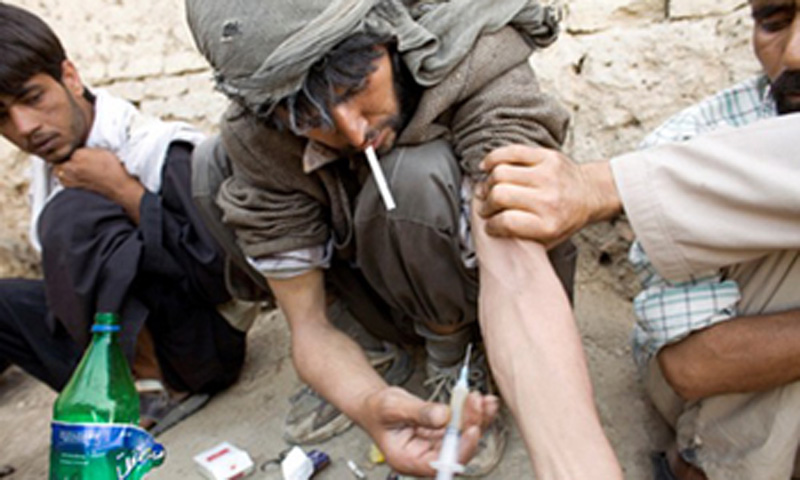 Cases of heroin addiction increased dramatically after the prohibition on alcohol in Pakistan and its entry into the ‘anti-Soviet Afghan jihad.’ Interestingly, those religious parties that campaigned to ban alcohol in 1977 have taken little or no action on heroin addiction and sale.