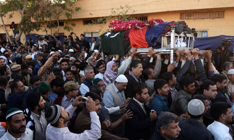Karachi's toughest cop Aslam laid to rest - Multimedia - DAWN.COM