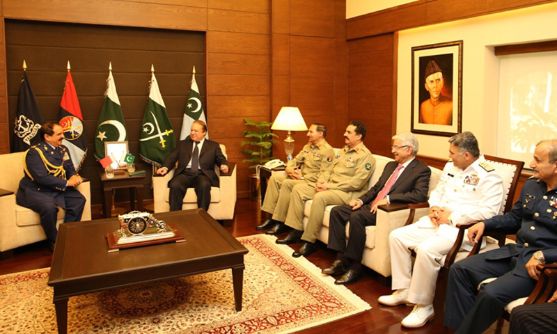 King Of Bahrain Vows To Enhance Military Cooperation At Jshq Pakistan Dawn Com