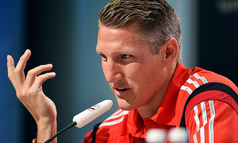 Schweinsteiger favoured to become new Germany leader ...