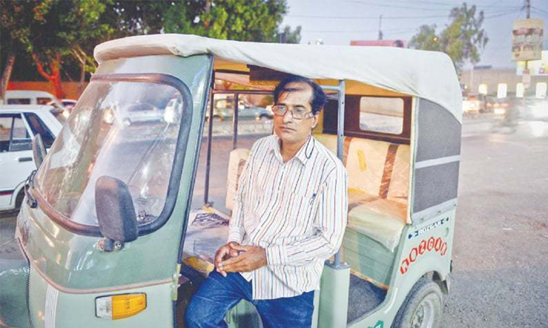 Lata and Pakistani rickshaw driver - Newspaper - DAWN.COM
