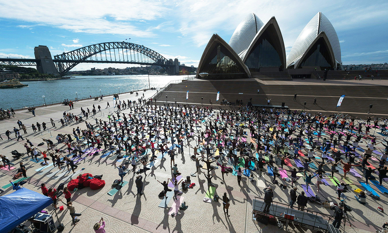 marathon walking shoes