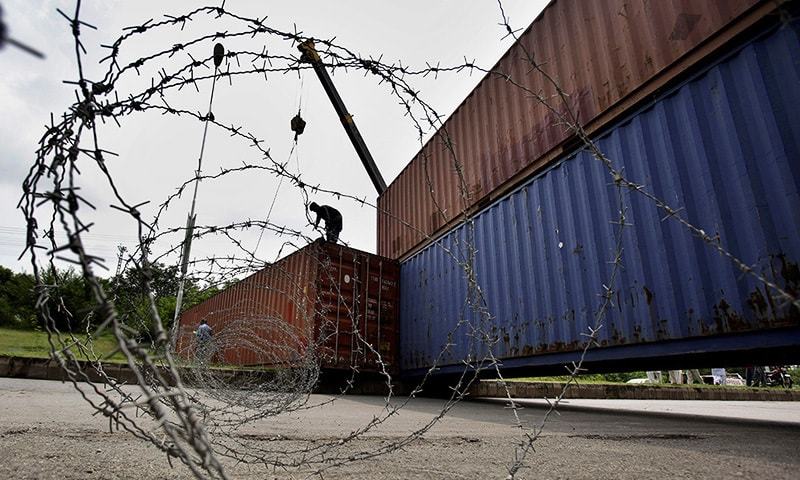 Containers impounded in Punjab ahead of PTI ‘lockdown’ - Pakistan ...