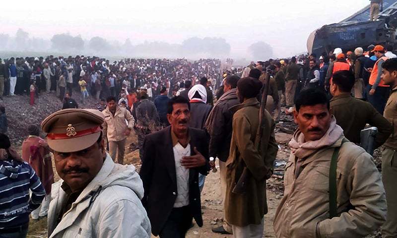 At least 120 killed as train derails in India - World - Vimarsana News