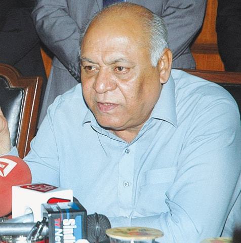 Bizenjo warns of hazards of overfishing - Newspaper - DAWN.COM