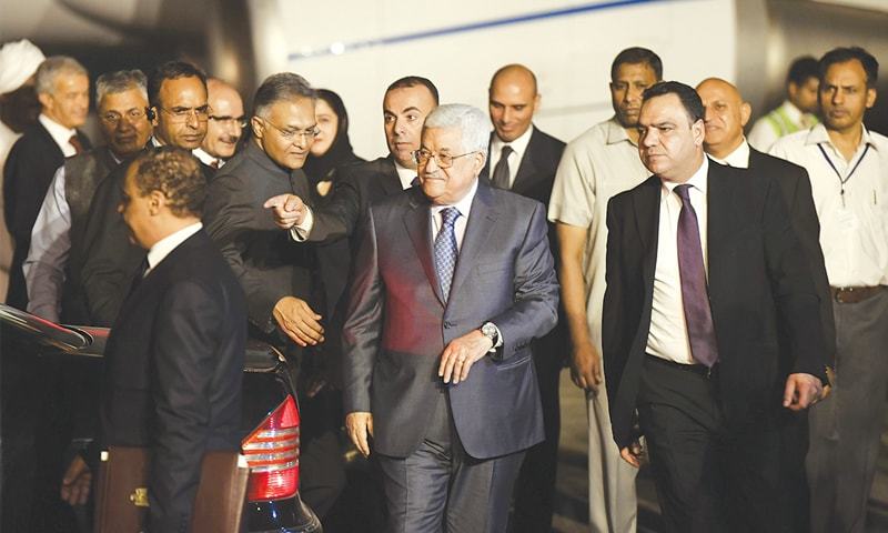 Narendra Modi meets Palestinian president Mahmoud Abbas