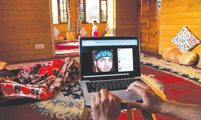 BJP Leader Zubair Ahmad Parray Shot at By Terrorists in Srinagar