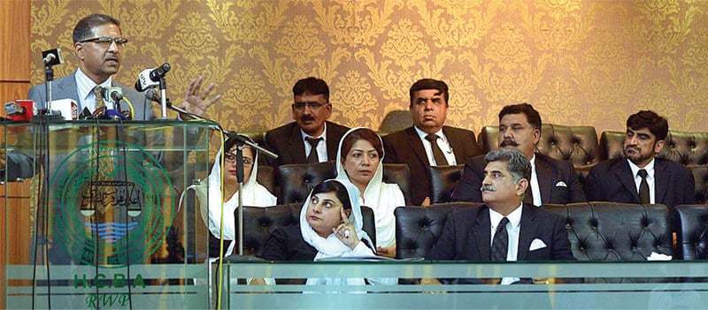 Ali Zafar speaks at a function organised by the Lahore High Court Bar Association. — APP