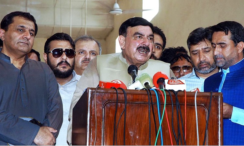 Railways ministry faces a Rs37-40 billion deficit: Sheikh Rashid Ahmed ...