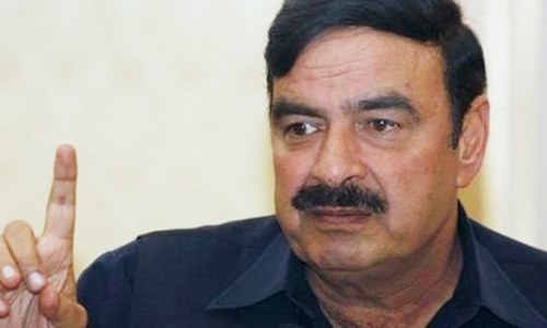 Rashid promises railways revamp within 120 days - Pakistan - DAWN.COM
