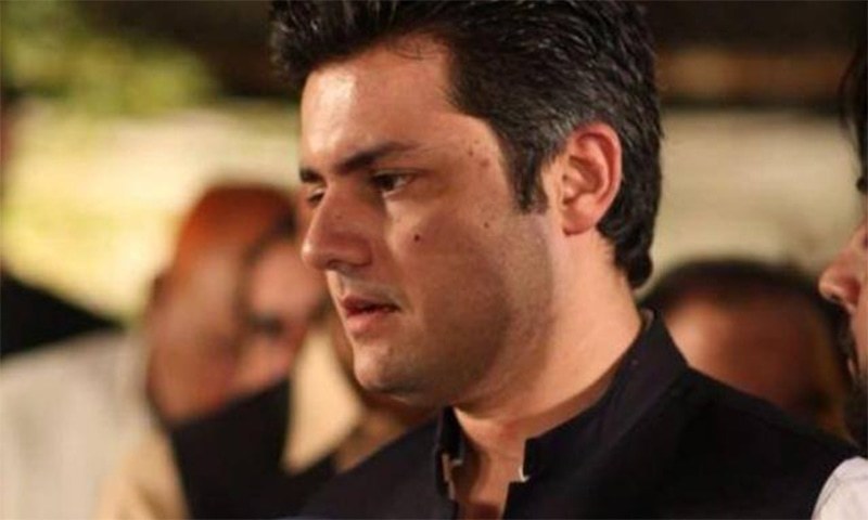 Minister of State for Revenue Hammad Azhar says condition of WHT is being eased to promote ease of doing business and enhance bank deposits. — File photo