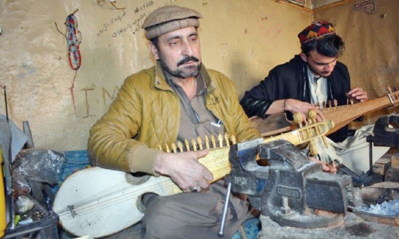 Darra gunsmith turns into rabab maker - Newspaper - DAWN.COM