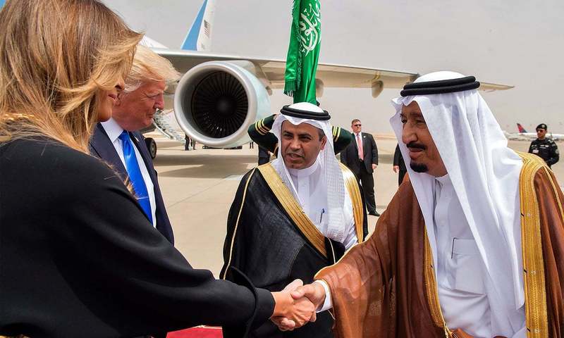 ټرمپ: پاچا سلمان مې څو ځلې مېرمن ښکل کړه