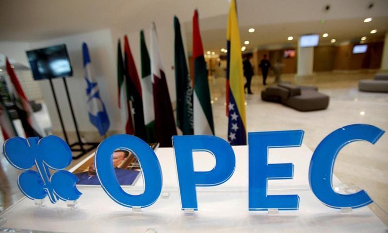 The market outlook remains unclear and much depends on how far Washington tightens the screw on Iran and Venezuela before Opec’s June meeting. ─ Reuters File