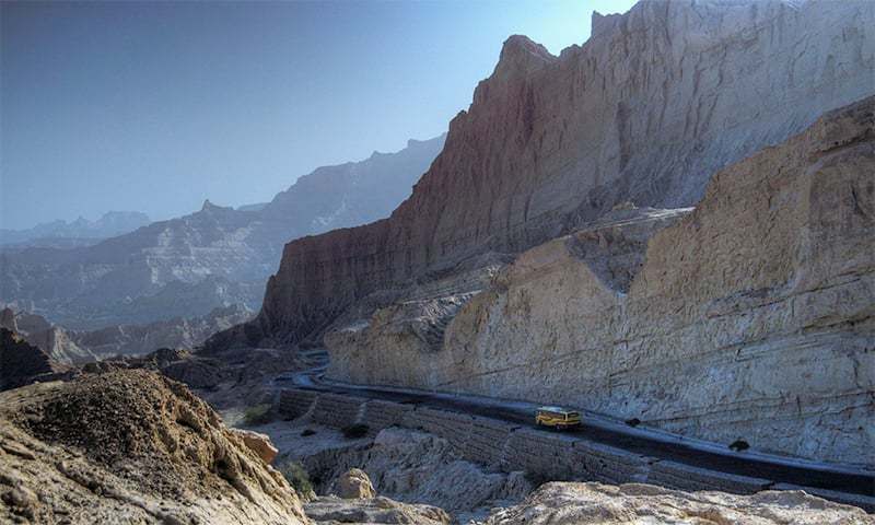 Gunmen Kill 14 Passengers In Southwestern Pakistan Gunmen Kill 14 Passengers In Southwestern Pakistan