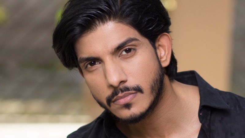 Dunya News removes Mohsin Abbas Haider from Mazaaq Raat following domestic violence charges