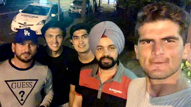 In return for the generous gesture, the cricketers invited him to dinner with them.