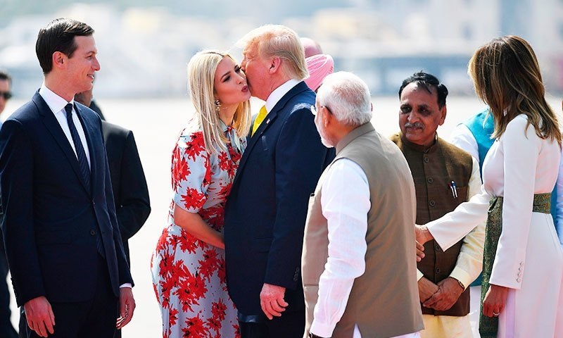 ڈونلڈ ٹرمپ کے ہمراہ صاحبزادی اور داماد بھی بھارت آئے—فوٹو: اے ایف پی