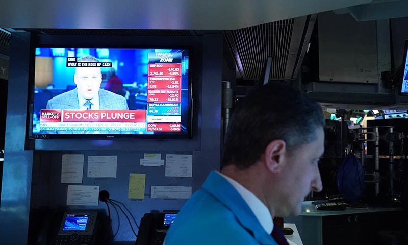 Worst day on Wall Street since 1987 as virus fears spread - Business ...