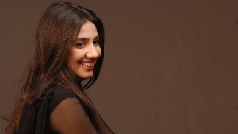 Mahira Khan reveals details about the man she loves