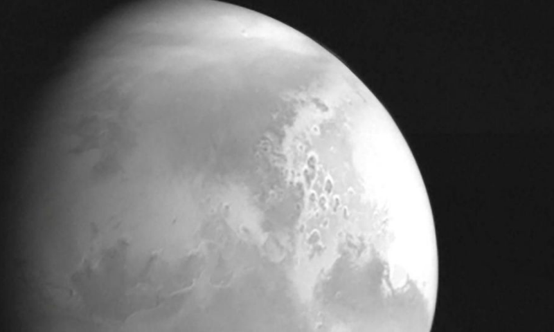 China’s Mars probe sends back video of Red Planet