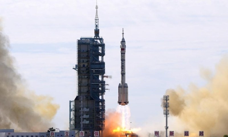 China launches first crew to live on new space station