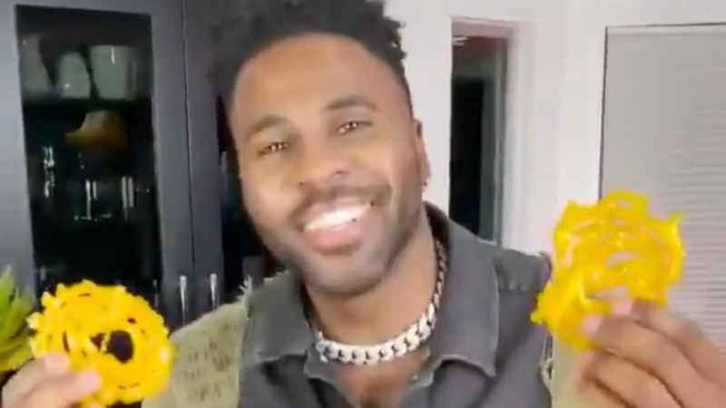 Jason Derulo is making jalebi on TikTok and Twitter doesn't know what to think