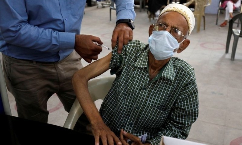 Sindh defers its plan to import vaccines as centre boosts supply - Pakistan - Vimarsana News