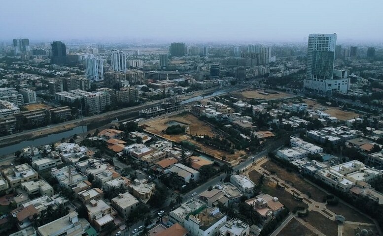 'Don't play games with us': CJP rejects BoR report on retrieval of state land in Sindh, orders 'visible' action - Pakistan - Vimarsana News