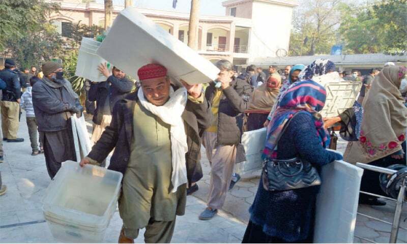 Peshawar police arrest woman presiding officer over alleged poll rigging - Pakistan - Vimarsana News