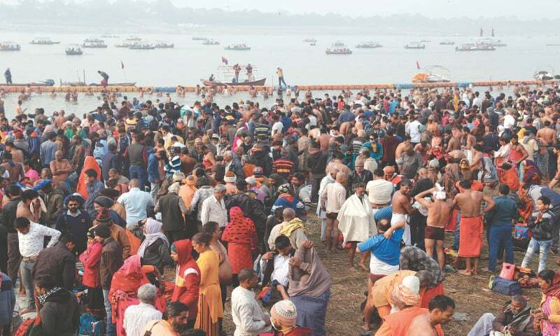 Drones spray holy water at India festival as crowds defy Covid rules - Newspaper - Vimarsana News